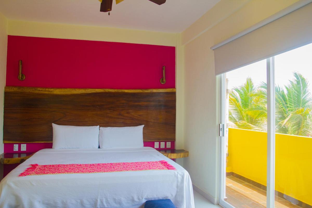 Hotel Happy Beach