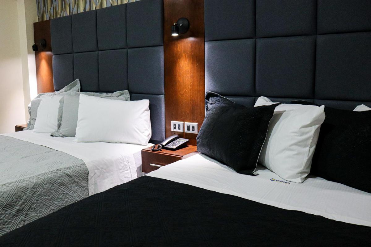 HOTEL MISION 11
