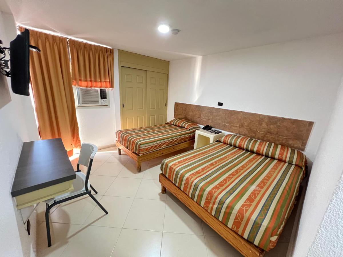 HOTEL SALVADOR