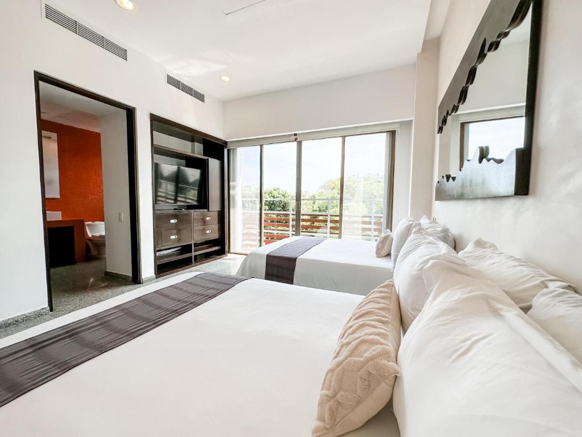 IN 21 Trendy Condo Free Wifi Mamitas beach