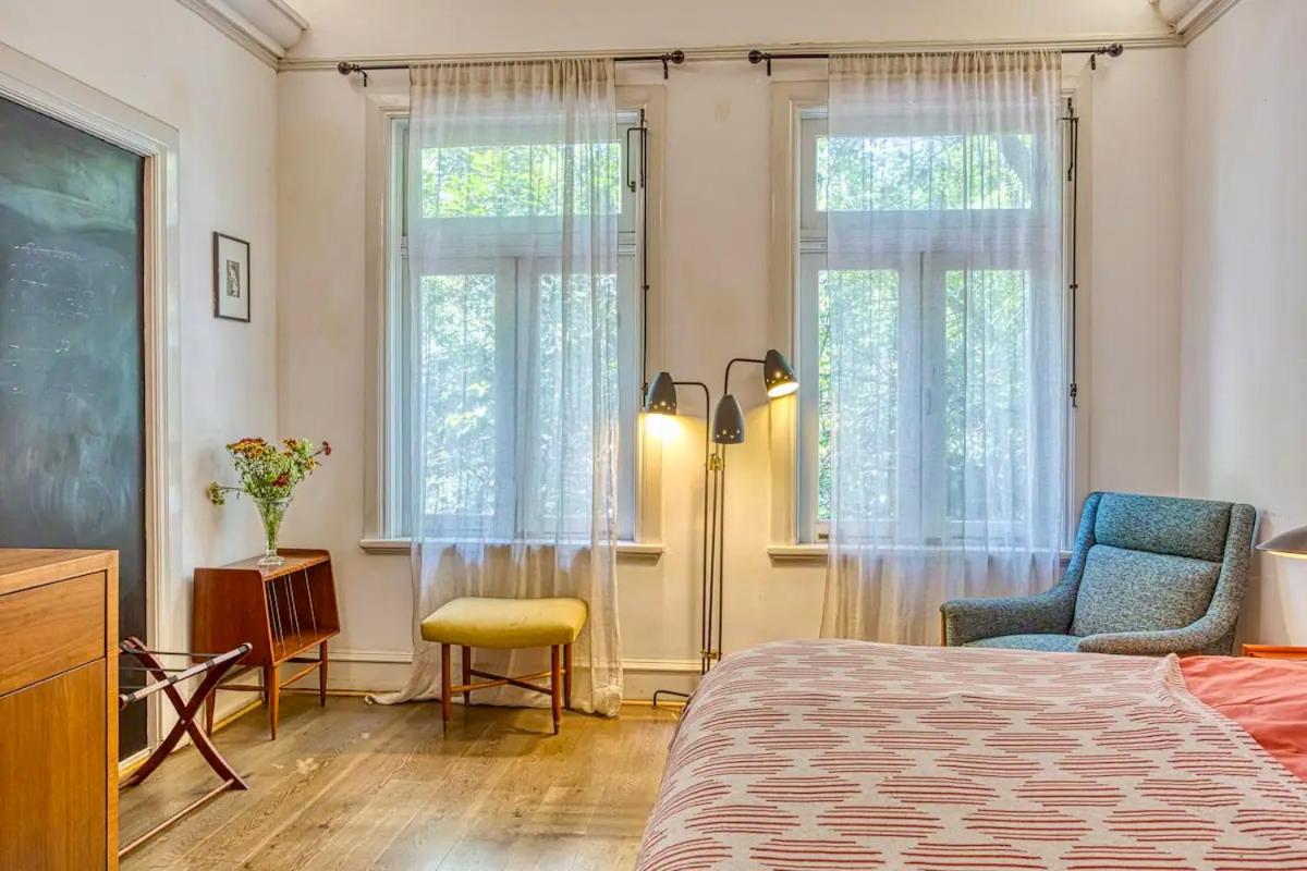 La Roma hidden treasure private 19th Century Suite