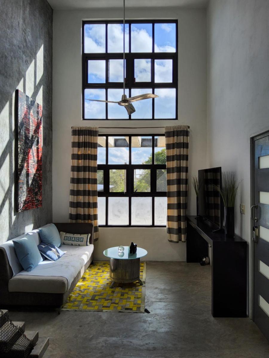 Loft - TR3S by Walter de la Renta