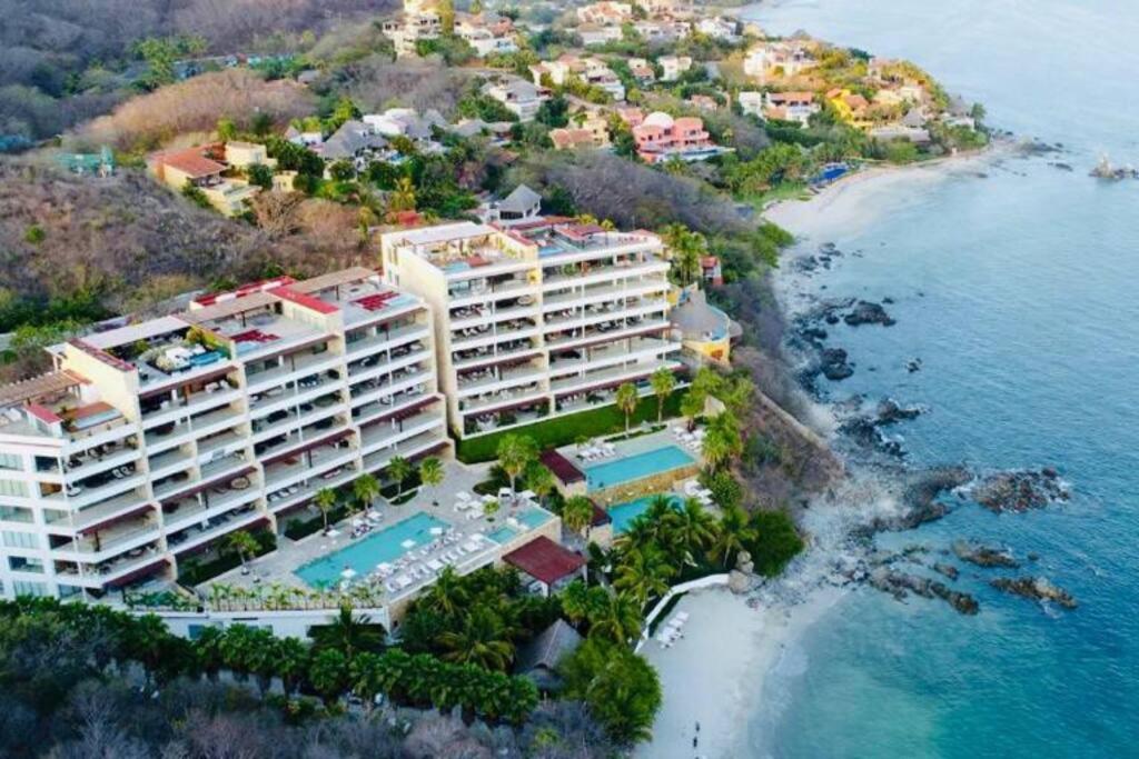 Lujoso departamento con jacuzzi a pie de playa.