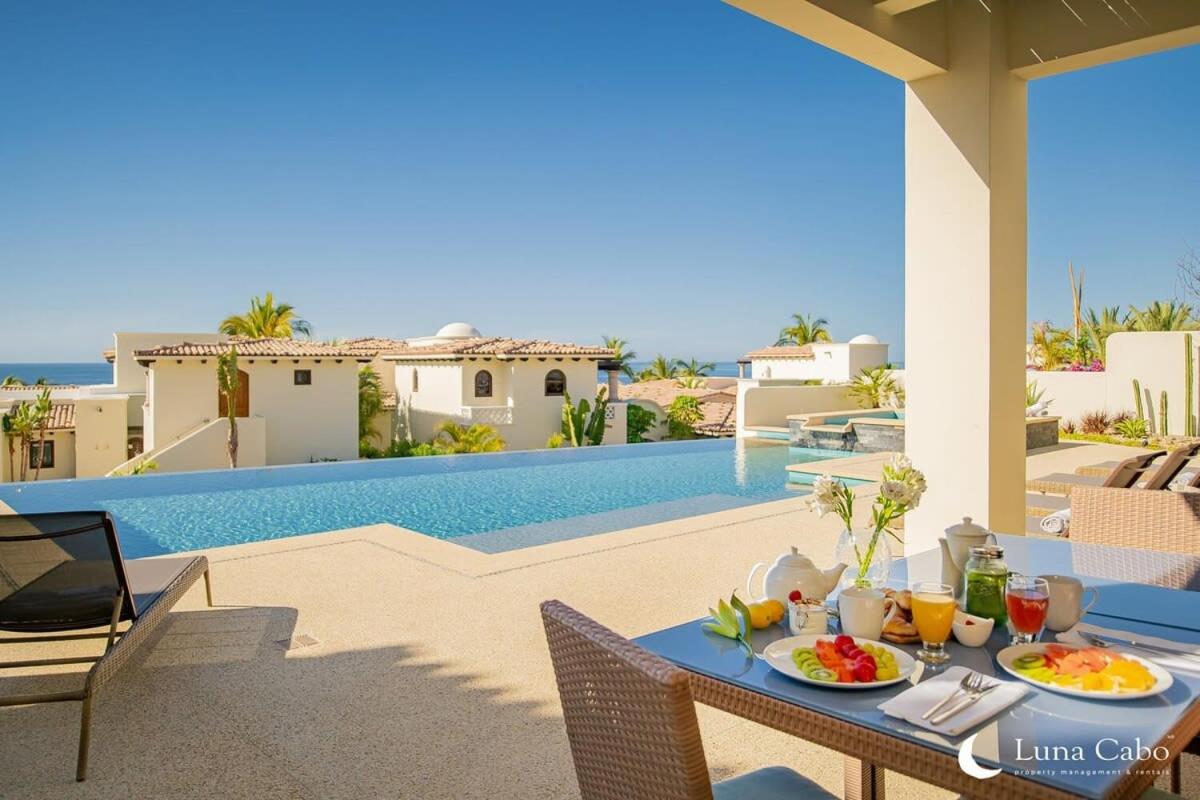 Luxe Oceanview Villa with Pool Hot Tub BBQ and Fire Pit