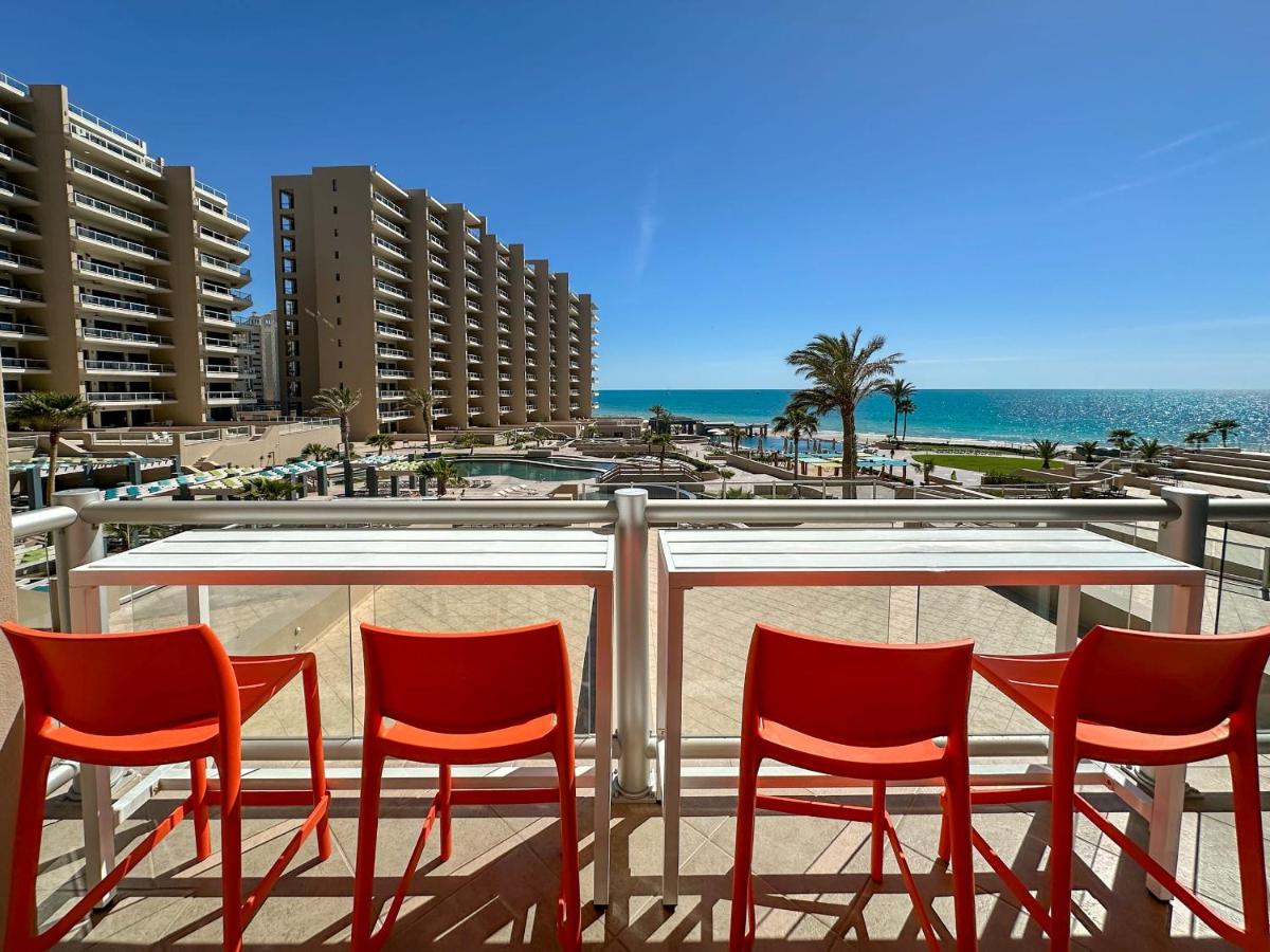 Luxury Ocean View Condo w Huge Deck