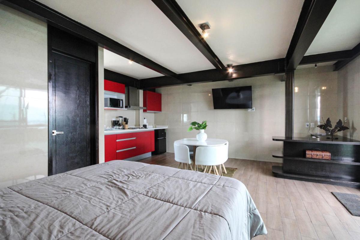 Luxury Rooftop SuiteB