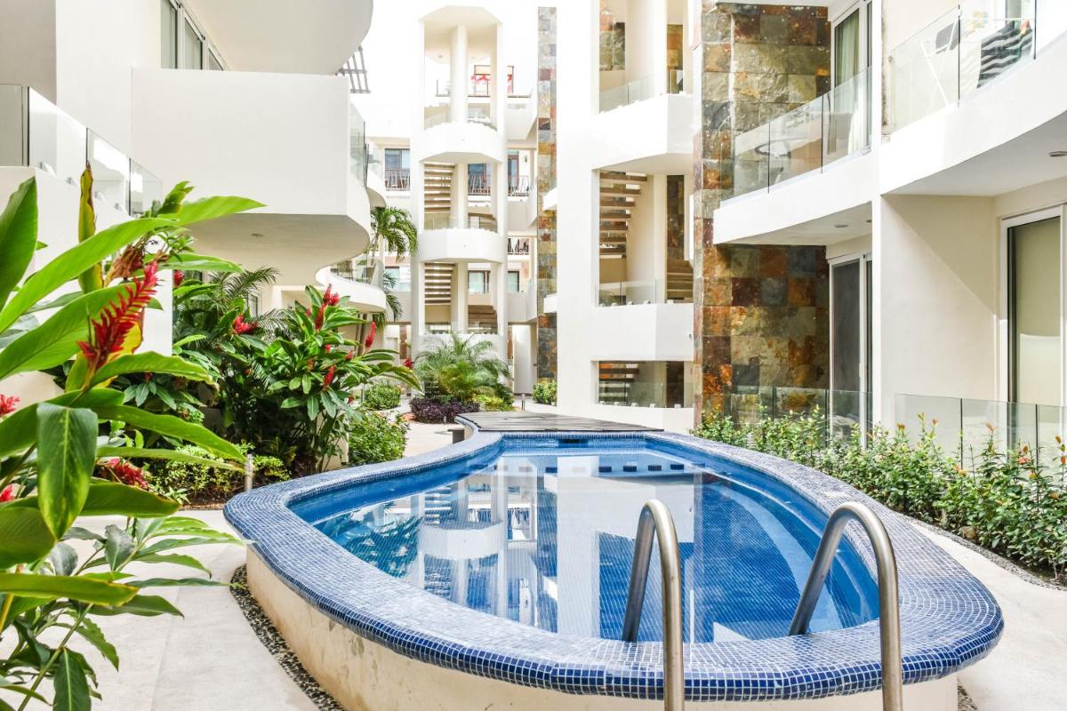 Mamitas Village by Casago