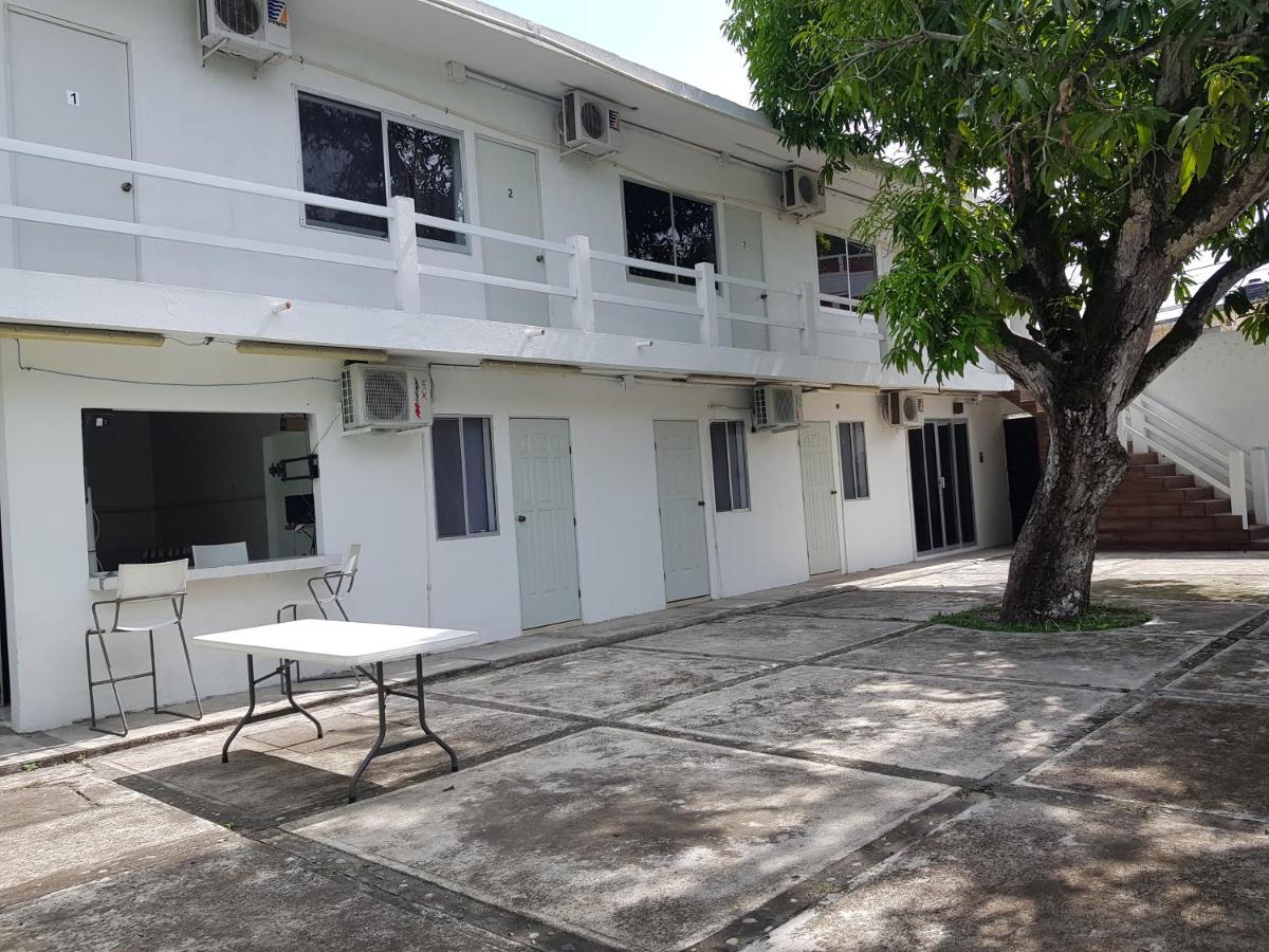 Manila Suites