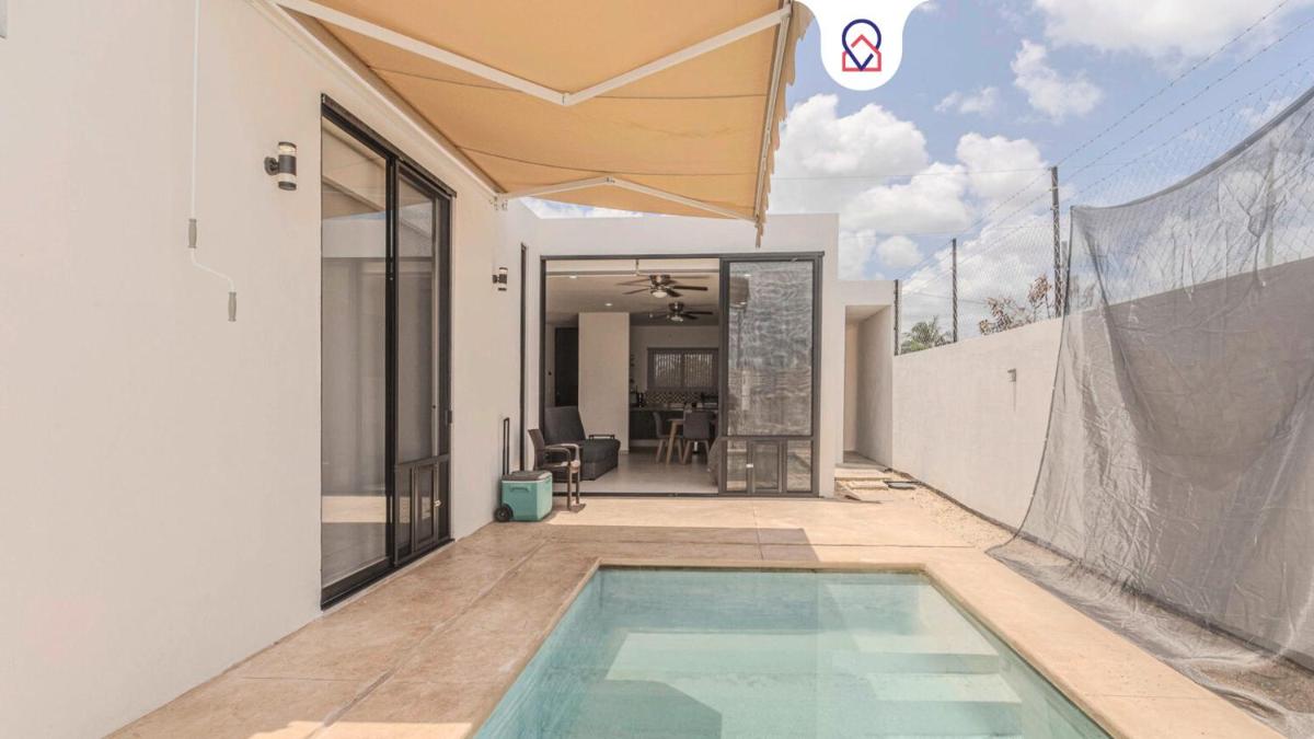 New Merida Retreat with Private Pool and Patio
