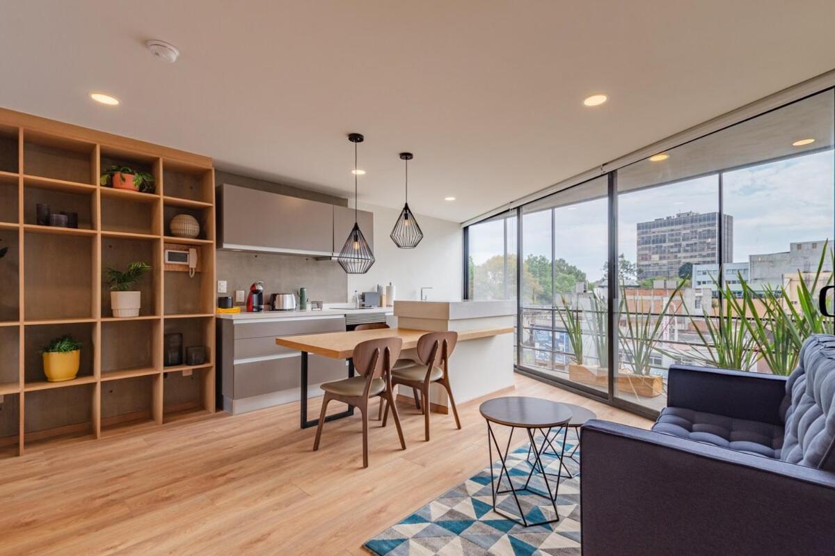NEW Romantic Roma Loft Private Terrace Parking