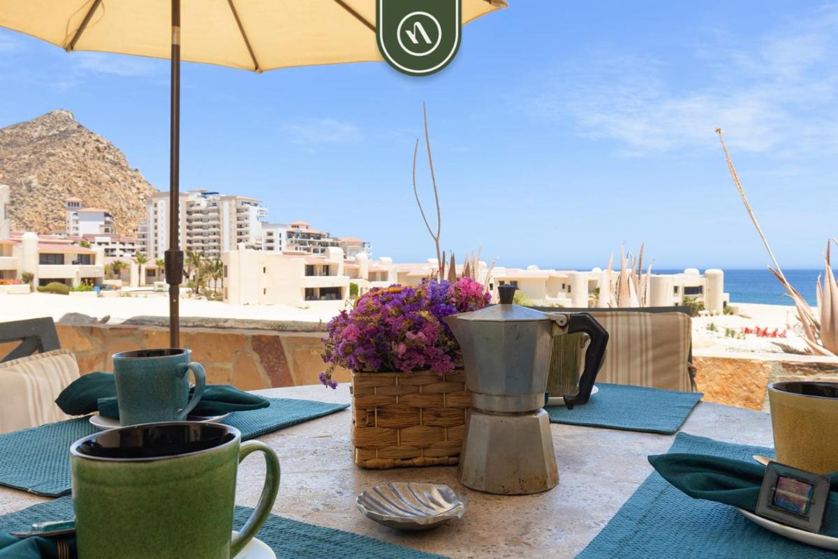 Oceanfront Condo with Private Balcony - Pool