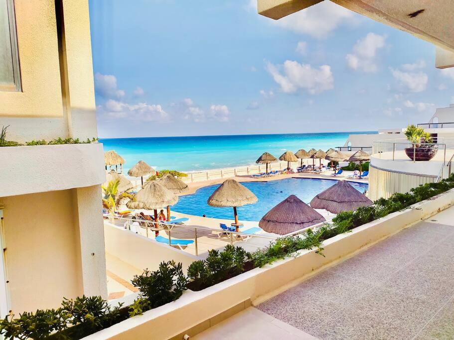 Oceanview 3br Apto in Marlin Beach, Hotel Zone - Mar315 -