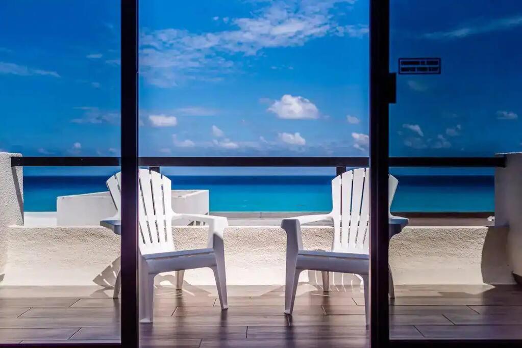 Oceanview cutie 2 rooms beach apartment, taxi free - Mar413 -
