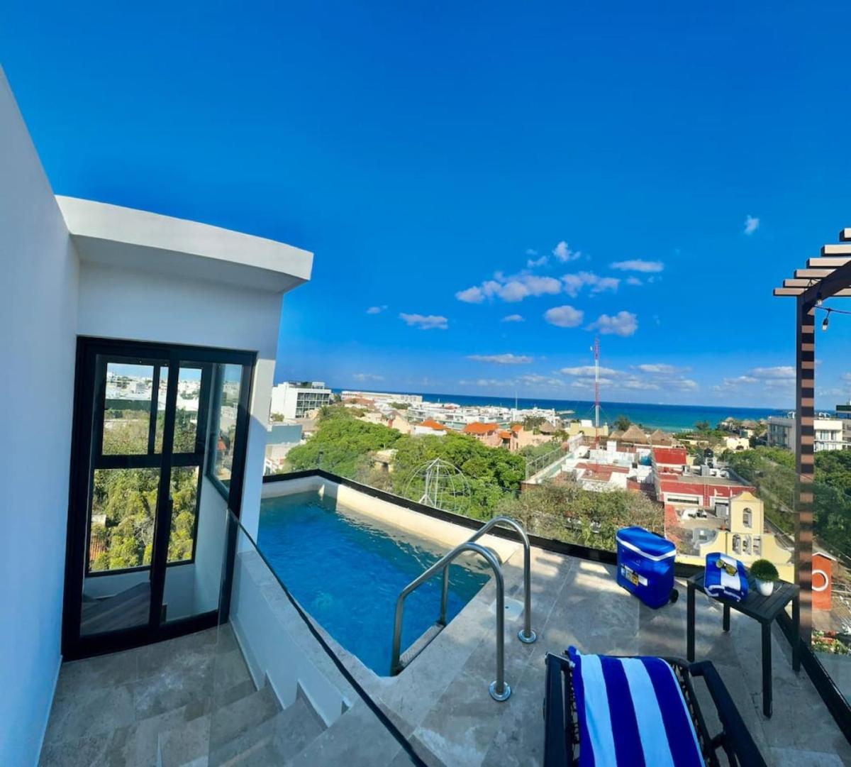 Penthouse, vista al mar, alberca privada, jacuzzi