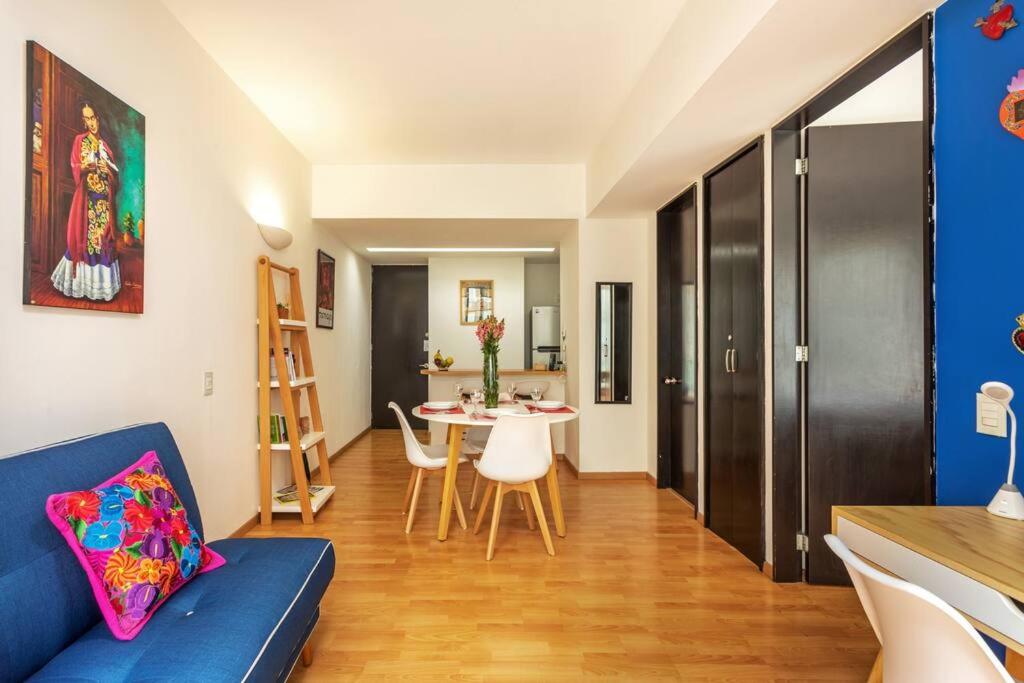 Quiet stylish, secure building 81