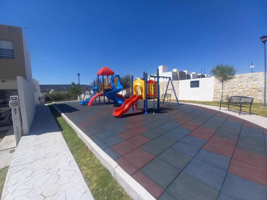 Residencia Vista del Sol. +Factura