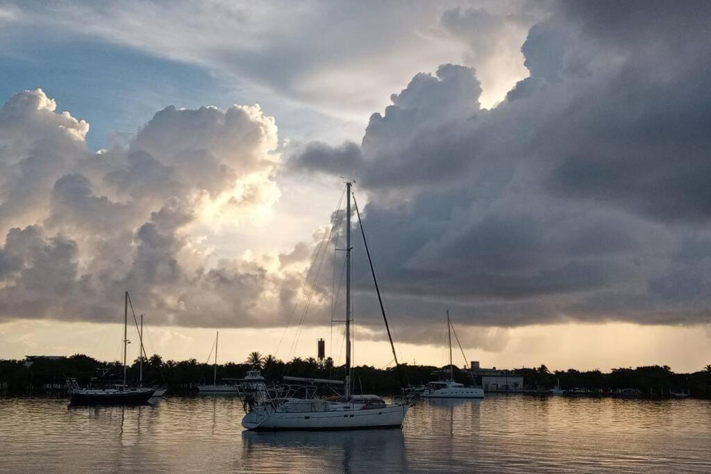 Sailboat retreat in Holbox