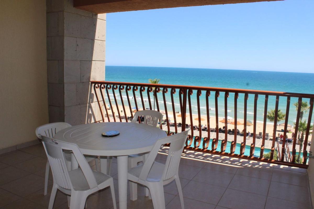 Sonoran Sun 1BR Upper SW 411 by Casago