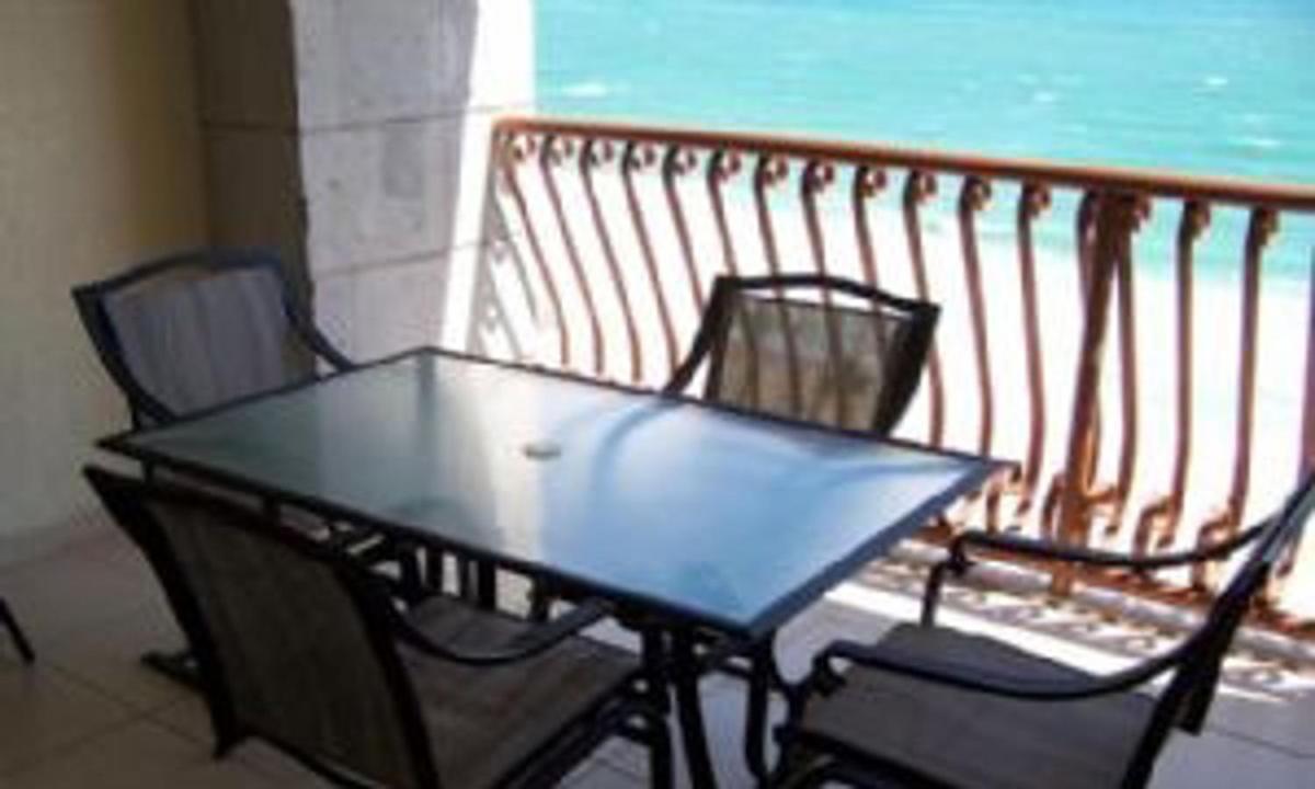 Sonoran Sun 1BR Upper SW 711 by Casago