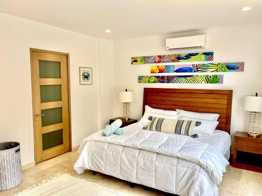 Spacious Pool Side Condo - SJD