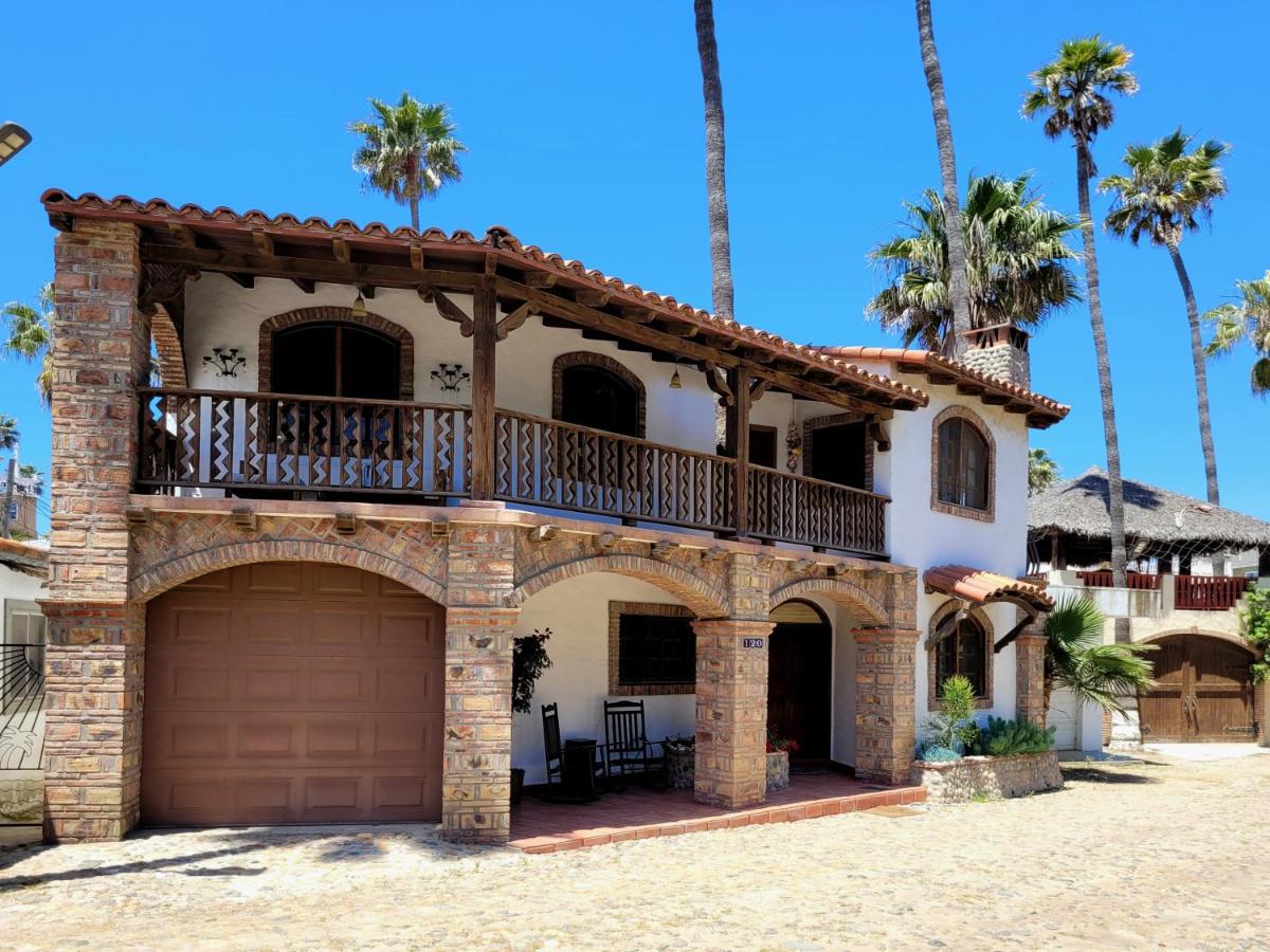 Spanish Style Vacation Home with Jacuzzi in Rosarito