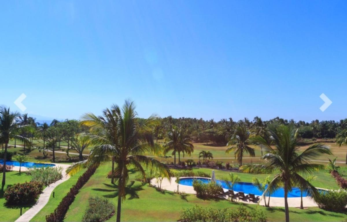 Spectacular 4 Bedroom Condo