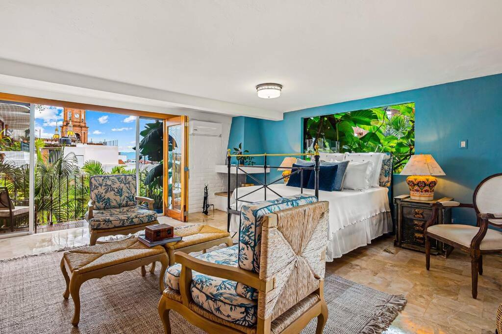Studio Tropical - Stunning Garden -Cathedral Views