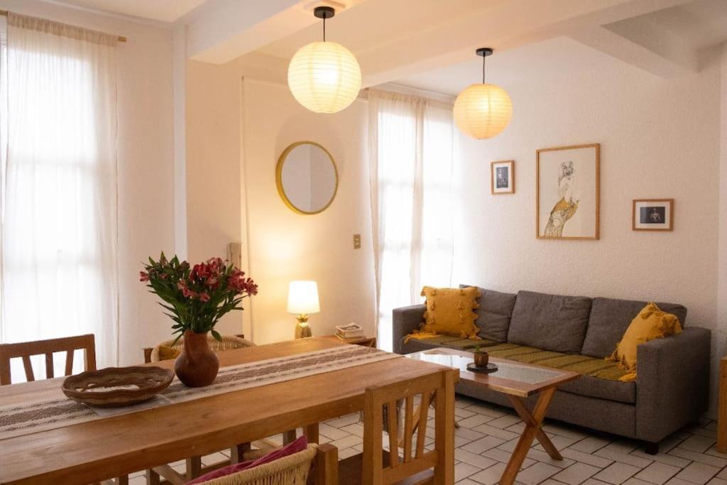 Sunny Home in Oaxaca City Center