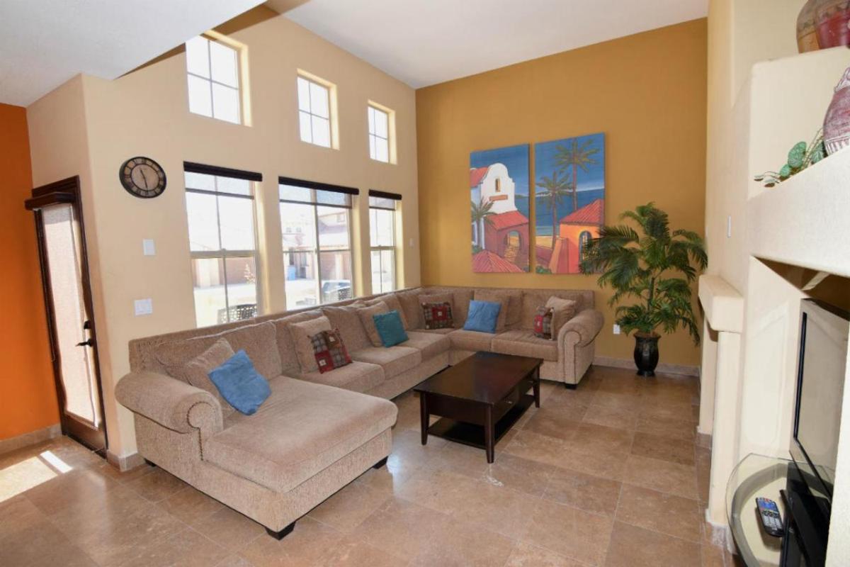 Super close to the beach house for rent in San Felipe - Free WiFi Golf Pass