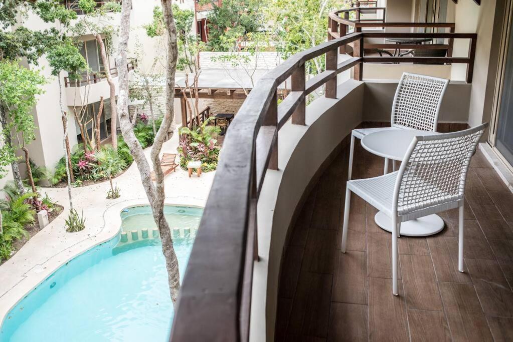 Tulum Departamento con alberca en Aldea Zama