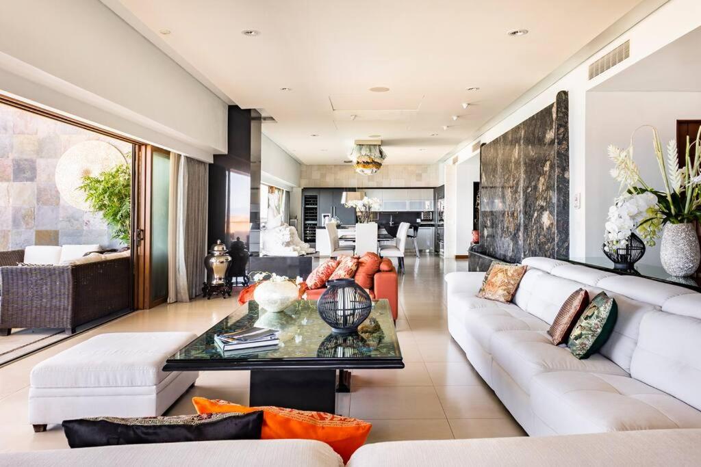 Unbeatable sea view- Double size apartment
